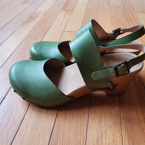 Dansko Thea Clog - Picture 1 of 4